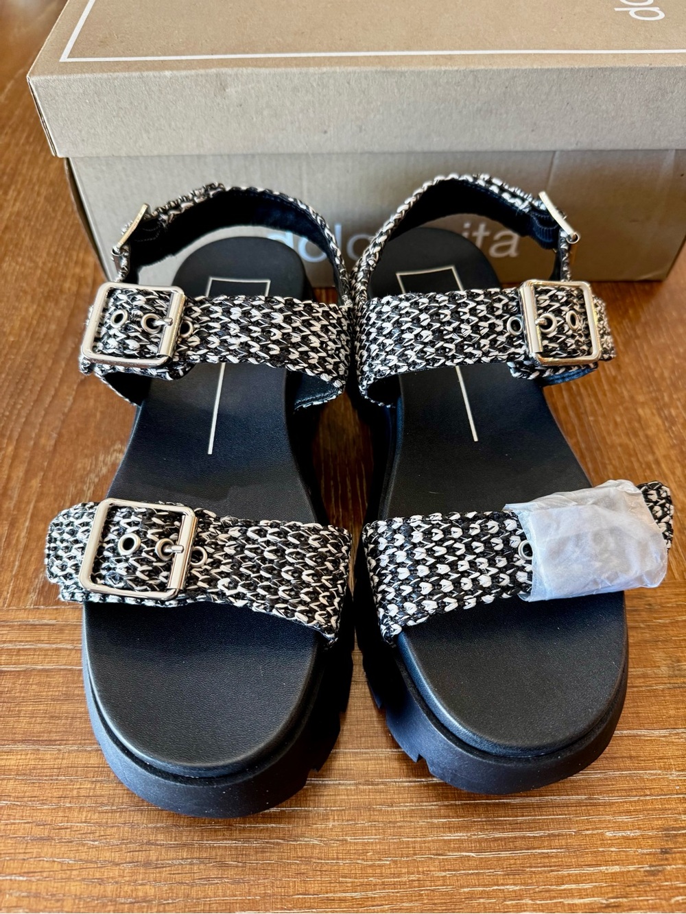 NIB Dolce Vita Palda b&w raffia sandal 8 - Picture 8 of 14